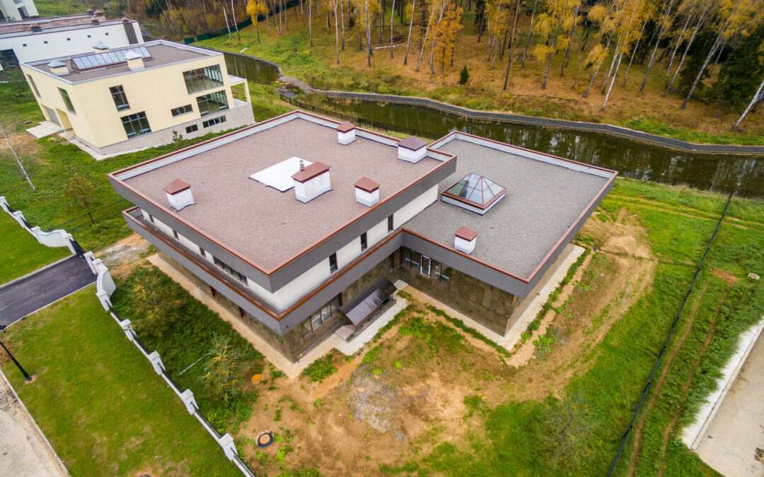 Étanchéité de toiture plate : les erreurs les plus fréquentes des propriétaires